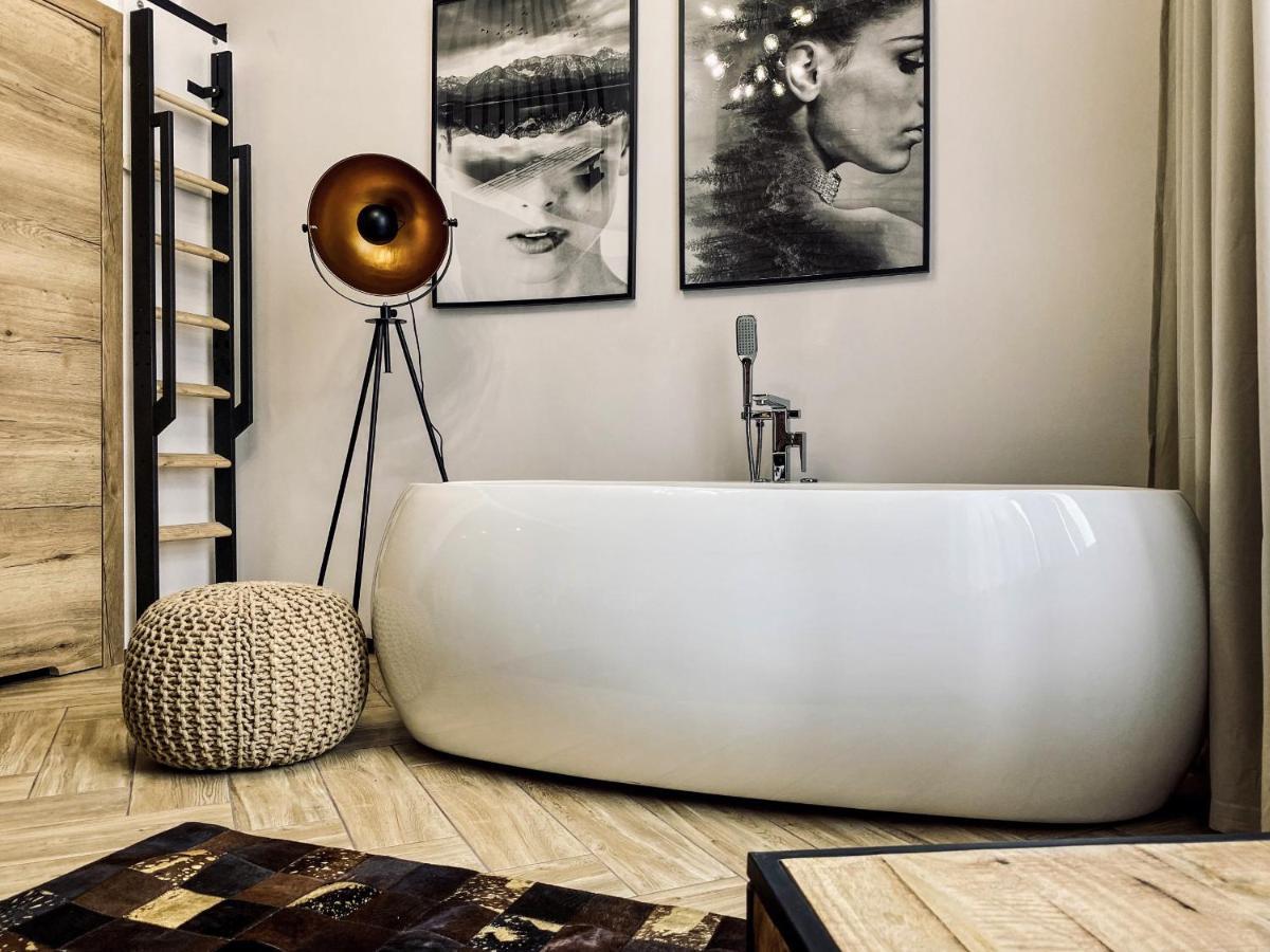 Apartment Premium Jacuzzi For Couples, Old Town Krasków Exterior foto