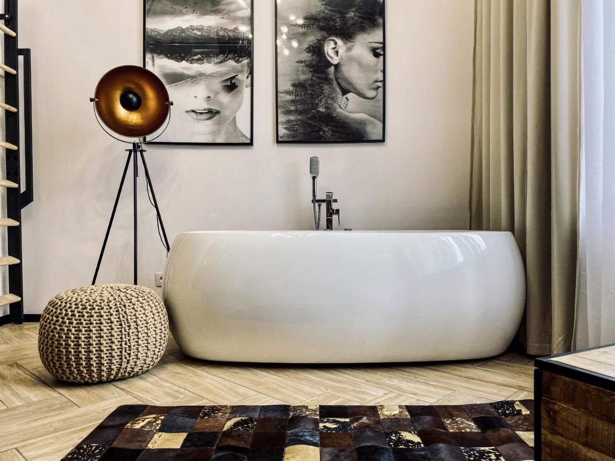 Apartment Premium Jacuzzi For Couples, Old Town Krasków Exterior foto